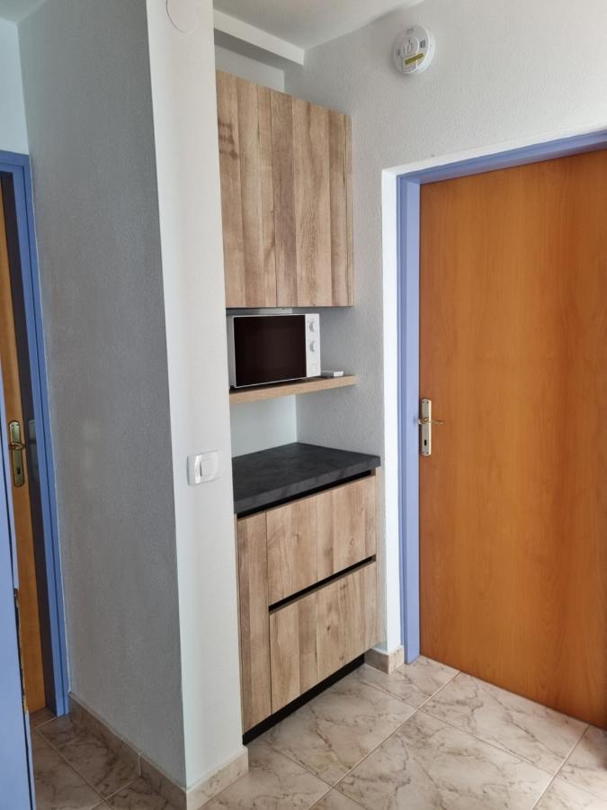 Apartma Katy Apartment อูมัค ภายนอก รูปภาพ
